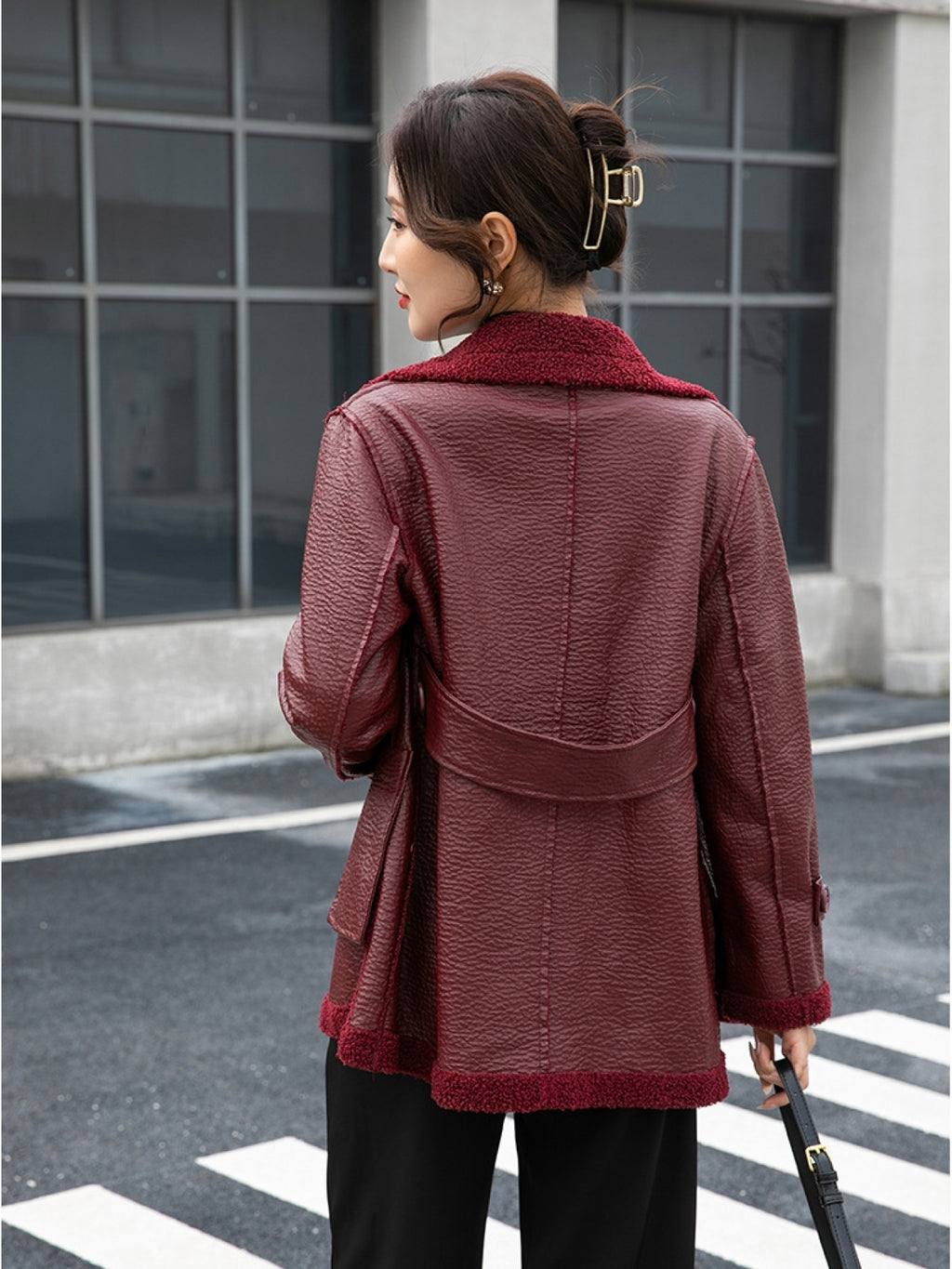 Elegant PU Leather Reversible Jacket for Women - Warm Fleece-Lined, Casual Loose Fit with Pockets, Solid Color, Polyurethane Material, Perfect for Fall\u002FWinter